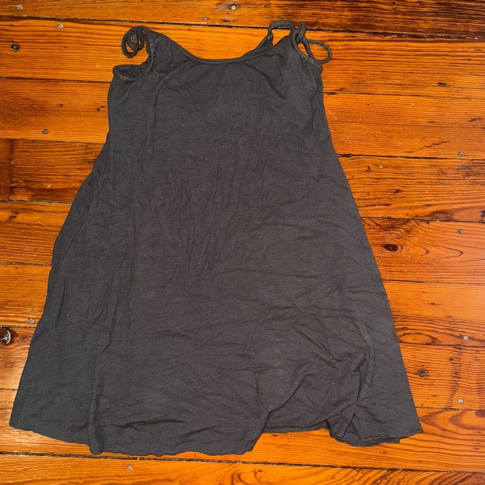 Black Sleeveless Dress